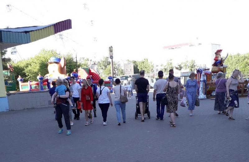 Как одеты люди летом в российской провинции - репортаж с улиц