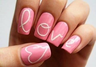 Розовый маникюр на длинных ногтях - фото 29