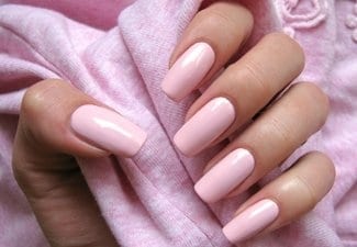 Розовый маникюр на длинных ногтях - фото 7
