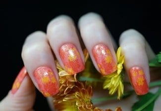 Осенний дизайн коротких ногтей - фото 51