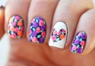 Цветочные мотивы на ногтях — фото 16