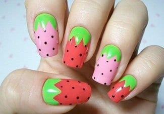 Ягоды и фрукты на ногтях - фото 4