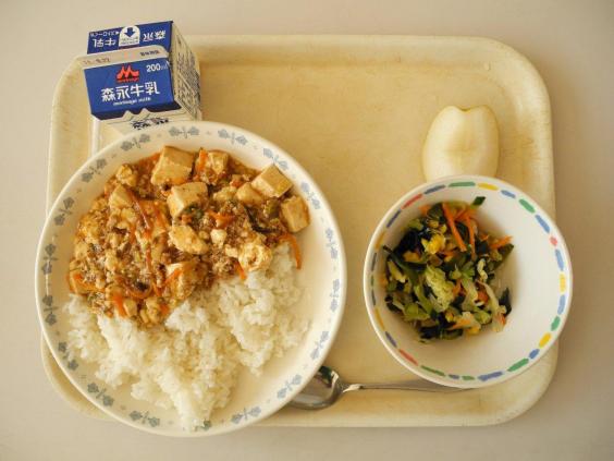 Рис и рыба как часть воспитания: как японских детей учат правильно питаться